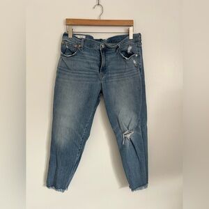 GAP girlfriend mid rise light wash jean